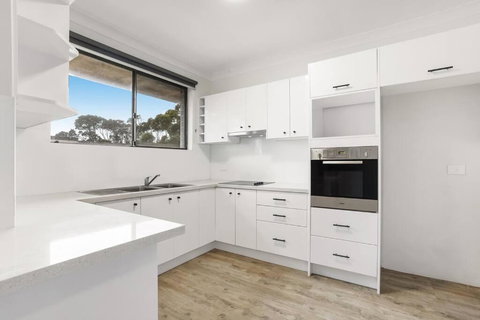 Central Cronulla Apartment Nestled In The Treetops - Sunshine Coast Tourism 2