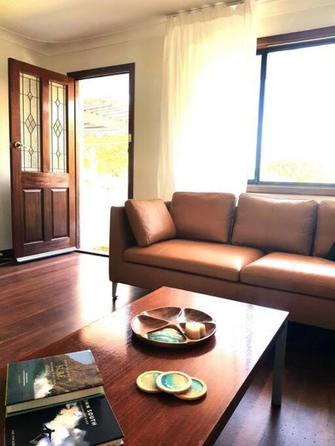 Central, Spacious & Detached House Near The River. - Sunshine Coast Tourism 3