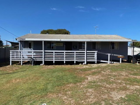 Cervantes 4 G Ranch - Sunshine Coast Tourism 1