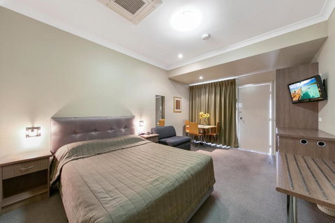 Cessnock Motel - Sunshine Coast Tourism 2