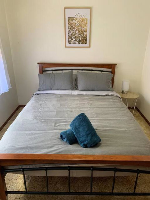 Charming 3BR Home - Nth Central Metres From Hosp W Wifi - Sunshine Coast Tourism 2