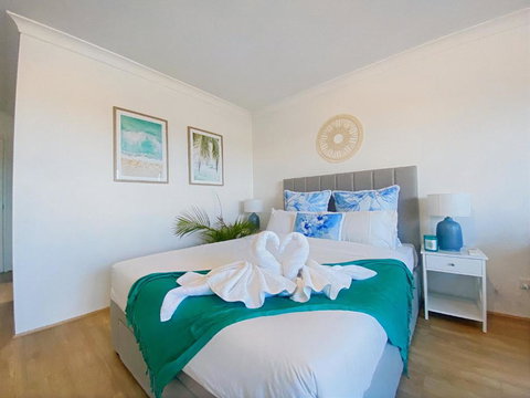 Charming Burleigh Studio - Sunshine Coast Tourism 2