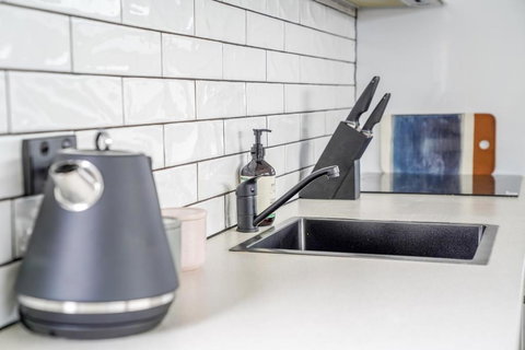 Charming Highton Hideaway Between CBD And Surf Coast - Sunshine Coast Tourism 4