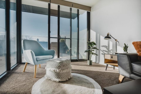 Central 1-Bed With Balcony, Rooftop BBQ & Parking - Sunshine Coast Tourism 0