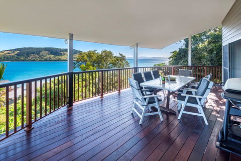 Casuarina 16 - 3 Bedroom House With 180 Degree Ocean Views, Buggy & Valet Service - Sunshine Coast Tourism 2