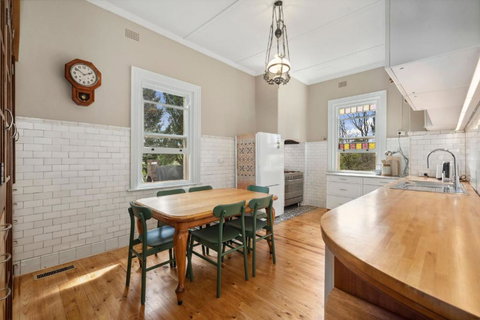 Chelsea Lodge - Sunshine Coast Tourism 2