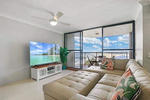 Chiswell Place Unit 7 31 Warne Tce - Sunshine Coast Tourism 0
