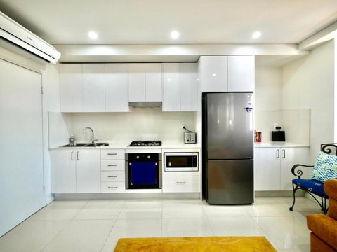 City Beach Studio - Sunshine Coast Tourism 1