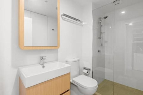 City Chic Living W Sunset Views 2BD1 Studio Apt - Sunshine Coast Tourism 4