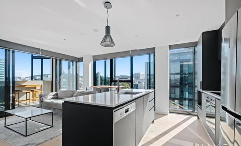 City-Views-Stylish-2bed2bath - Sunshine Coast Tourism 0