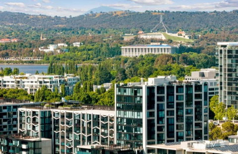 City-Views-Stylish-2bed2bath - Sunshine Coast Tourism 3