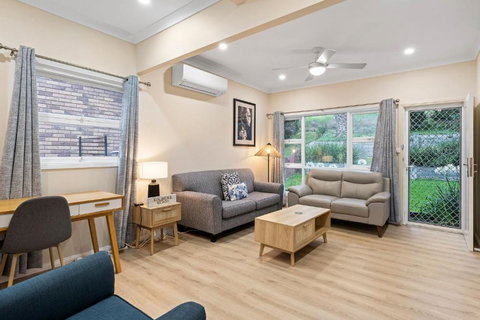 Classic Coastal Charm - Sunshine Coast Tourism 2