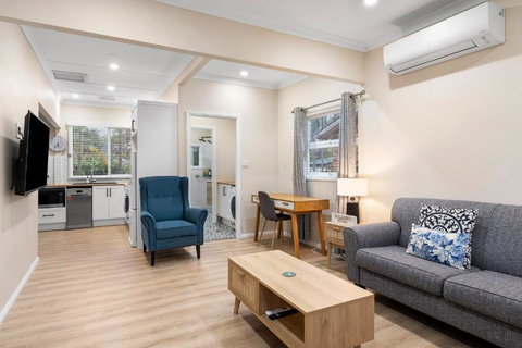 Classic Coastal Charm - Sunshine Coast Tourism 4