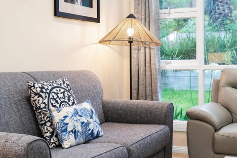 Classic Coastal Charm - Sunshine Coast Tourism 0