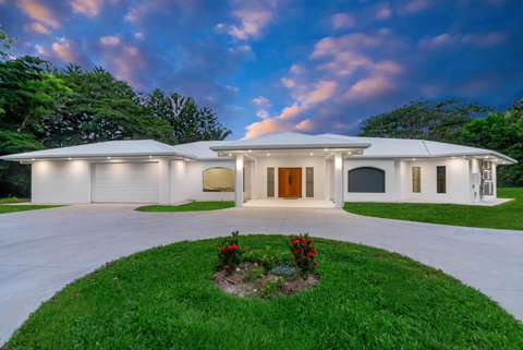 Clifton Cove - A Luxury Escape By The Beach - Sunshine Coast Tourism 2