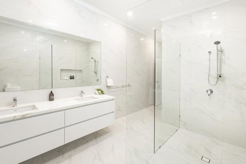 Clifton Cove - A Luxury Escape By The Beach - Sunshine Coast Tourism 4