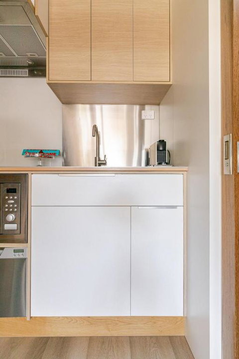 Cinema Under The Stars, Near Beach, CBD & Airport - Sunshine Coast Tourism 2