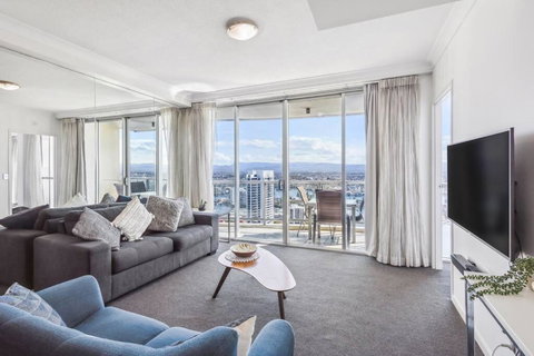 Chevron Renaissance - Level 33 Southern Facing 2B Apartment - Sunshine Coast Tourism 0