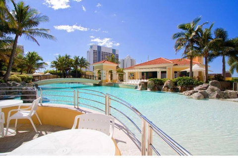 Chevron Renaissance - Level 33 Southern Facing 2B Apartment - Sunshine Coast Tourism 1