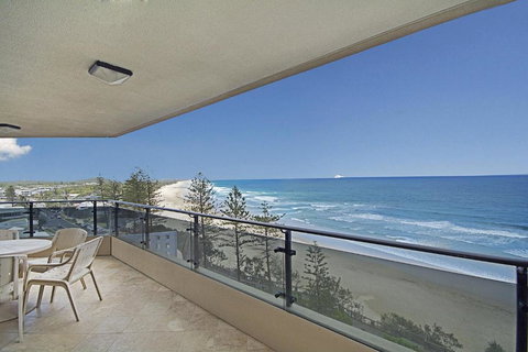 Clubb Coolum Beach Resort - Sunshine Coast Tourism 2