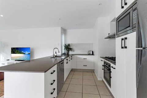 Coast Bliss On Currambene - Sunshine Coast Tourism 1