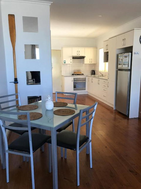 Coastal Blue - Sunshine Coast Tourism 1