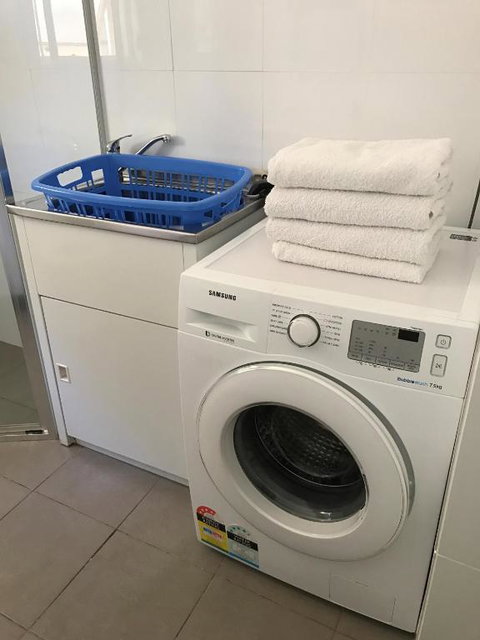 Coastal Blue - Sunshine Coast Tourism 4