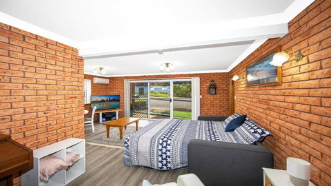 Coastal Charm Ettalong Beach - Sunshine Coast Tourism 2