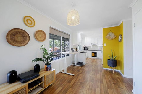 Coastal Chill - Sunshine Coast Tourism 4