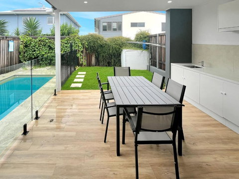 Coastal Comfort - Sunshine Coast Tourism 1