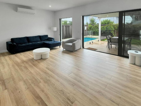 Coastal Comfort - Sunshine Coast Tourism 3