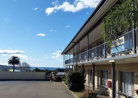 Coastal Comfort Motel - Sunshine Coast Tourism 4