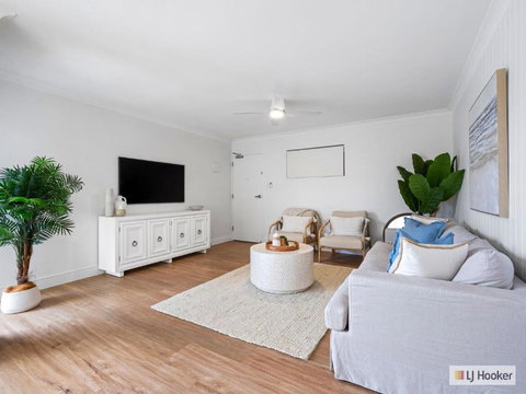 Coastal Creekfront With Pontoon Access - Sunshine Coast Tourism 4