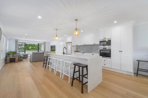 Coastal Escape - Sunshine Coast Tourism 1