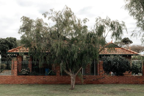 Coastal Garden Villa - Sunshine Coast Tourism 3