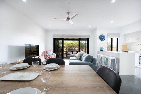 Coastal Haven At Sanctuary Resort - Sunshine Coast Tourism 2