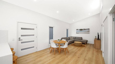 Coastal Vibe Umina Beach - Sunshine Coast Tourism 0