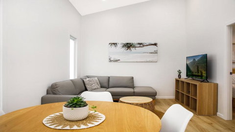 Coastal Vibe Umina Beach - Sunshine Coast Tourism 2