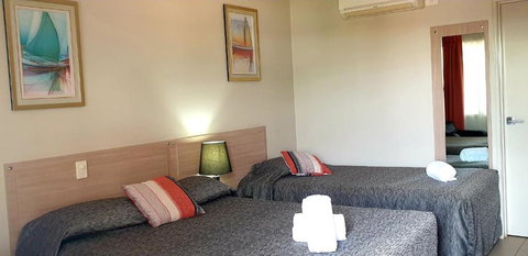 Cobar Central Motor Inn - Sunshine Coast Tourism 4