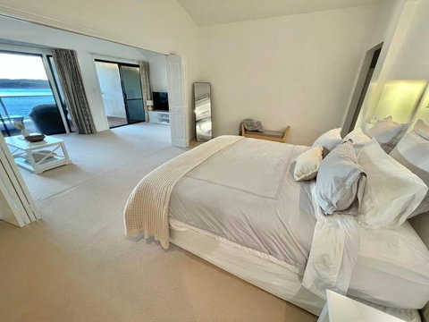 Coffin Bay High Views - Sunshine Coast Tourism 1