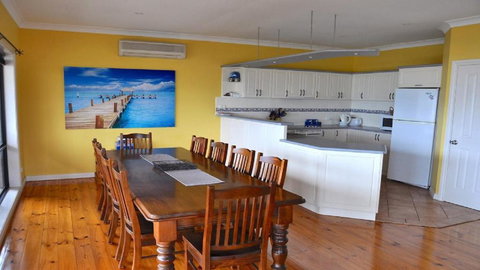 Coffin Bay Retreat - Sunshine Coast Tourism 4