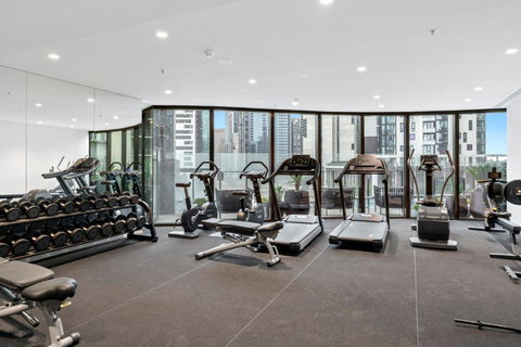 COMPLETE HOST Shadowplay Apartments - Sunshine Coast Tourism 2