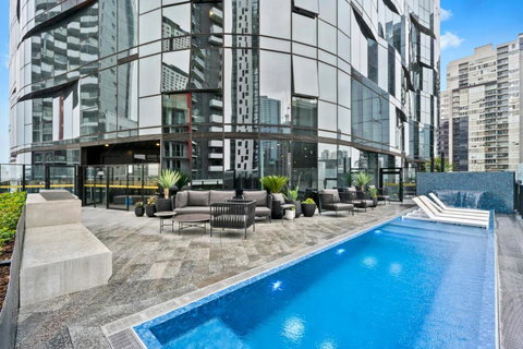 COMPLETE HOST Shadowplay Apartments - Sunshine Coast Tourism 1