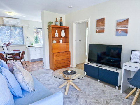 Crawley Cosy Urban Retreat Close To CBD UWA Free Park Netflix - Sunshine Coast Tourism 2