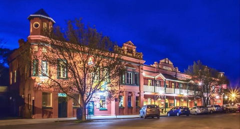 Culcairn Hotel - Holiday Sunshine Coast 0