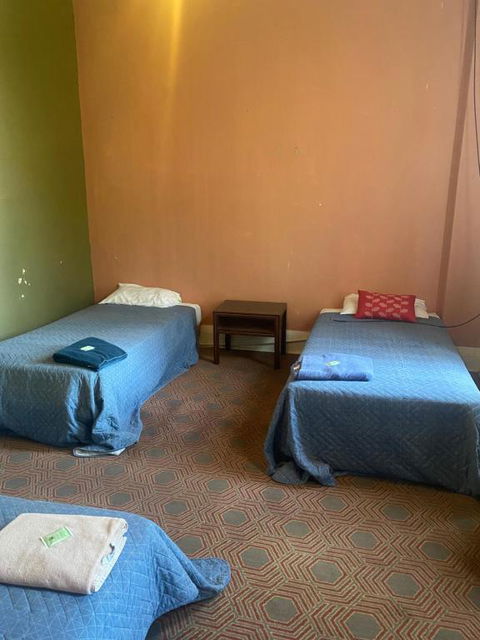 Culcairn Hotel - Holiday Sunshine Coast 4
