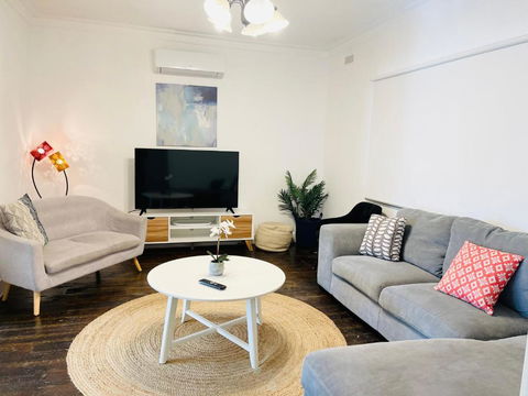 D113 Marsden Garden Estate - Sunshine Coast Tourism 0