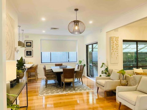 D132 Well Keep Secret Lake Home - Sunshine Coast Tourism 2