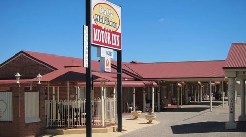 Dalby Mid Town Motor Inn - Sunshine Coast Tourism 0