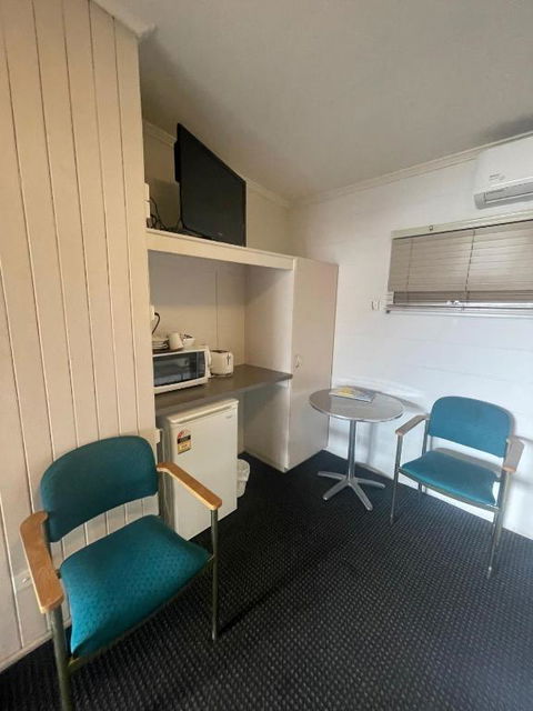 Dalby Hotel Motel - Sunshine Coast Tourism 3